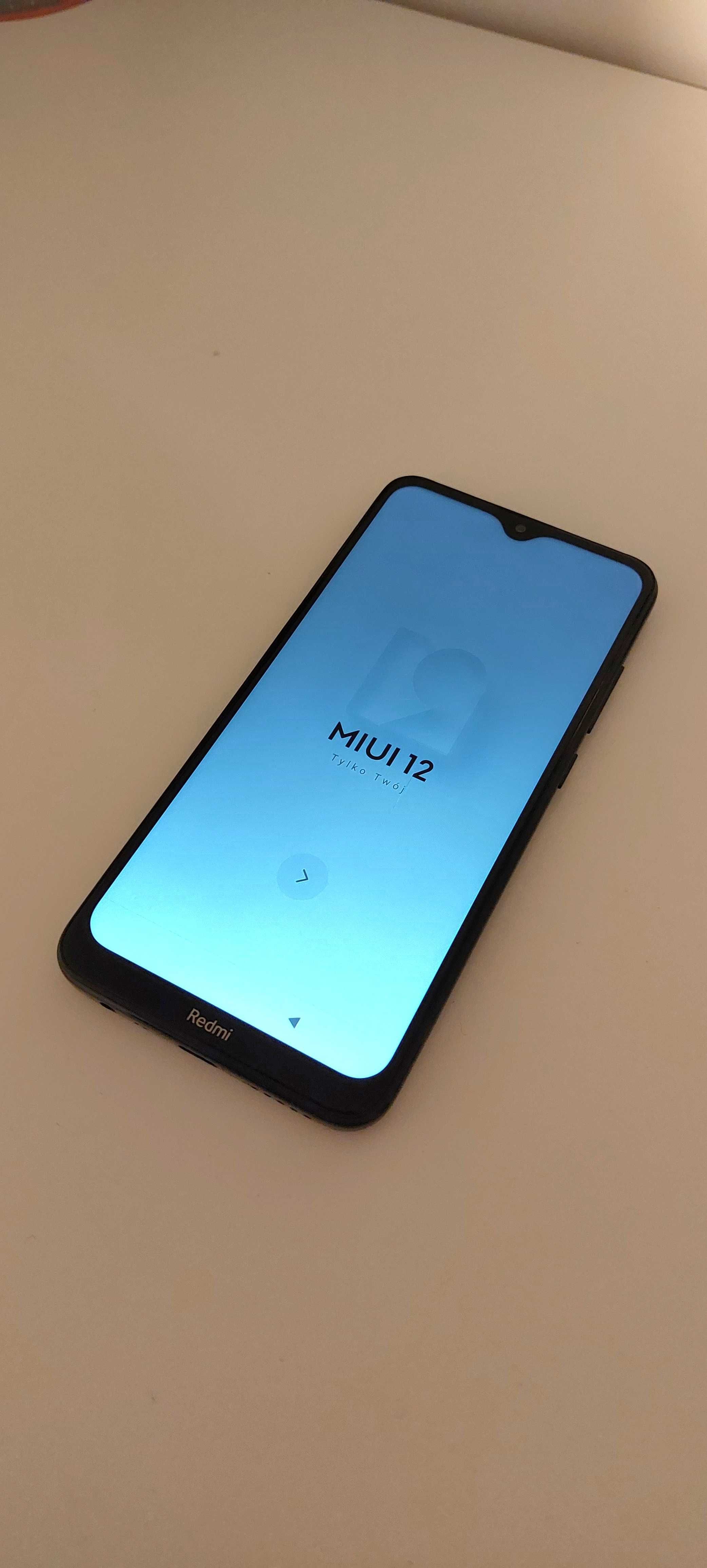 Telefon Xiaomi Redmi 8 3/32 GB OnyxBlack