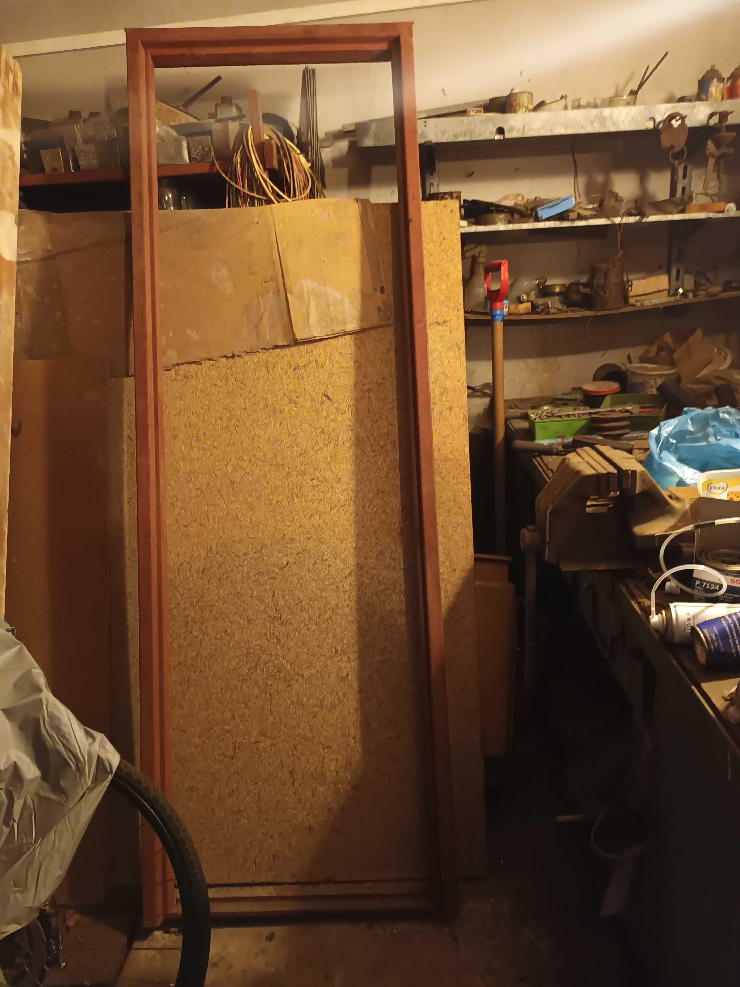 Sprzedam ościeżnice metalowe
