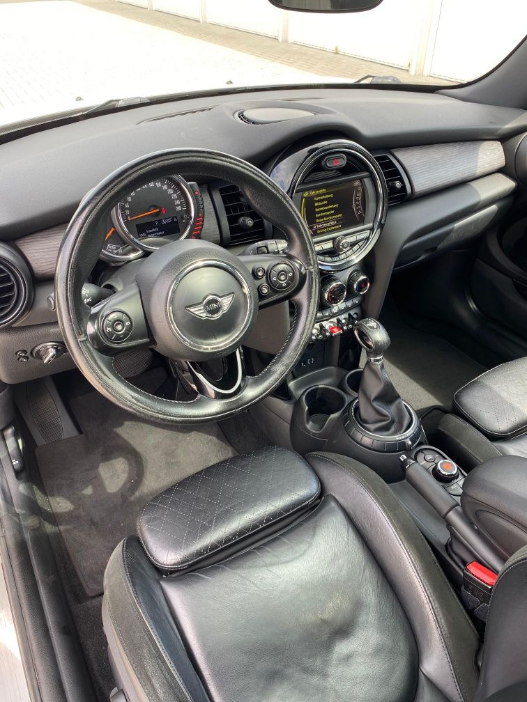 Mini Cooper D - pepper white