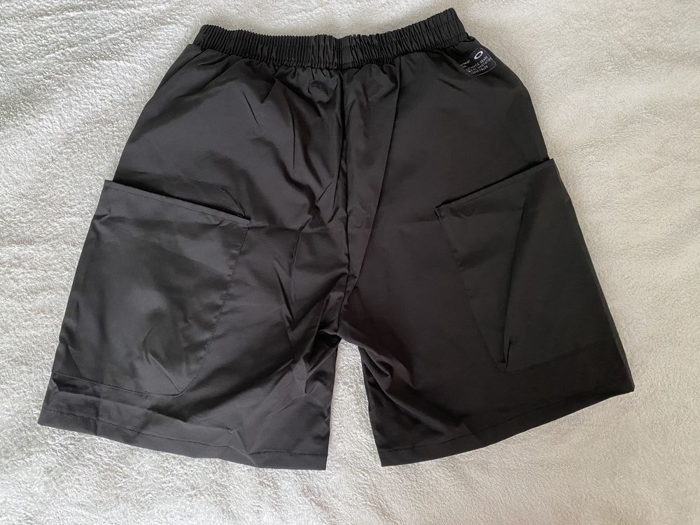 Шорти oakley (окли) розмір M,L