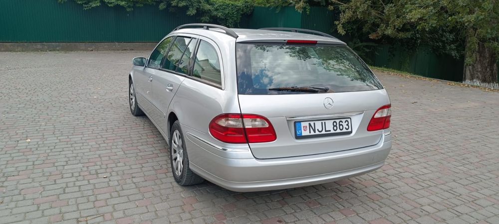Мерседес 211 3.2 д автомат 2005 р