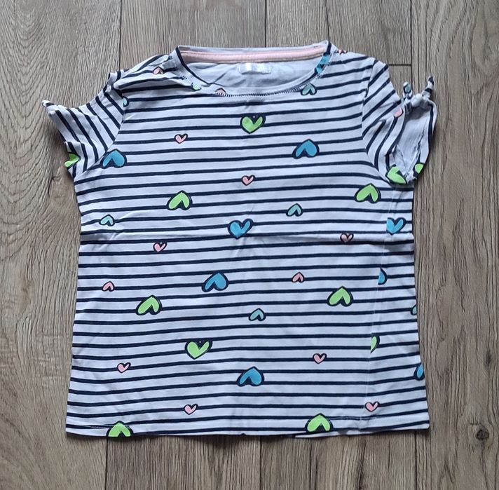 Koszulka t-shirt dziewczęcy w paski i serduszka 128