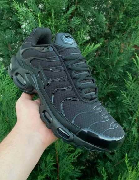 "Buty damskie Trampki"Nike_Air_Max_TN_Plus_czarny R.39