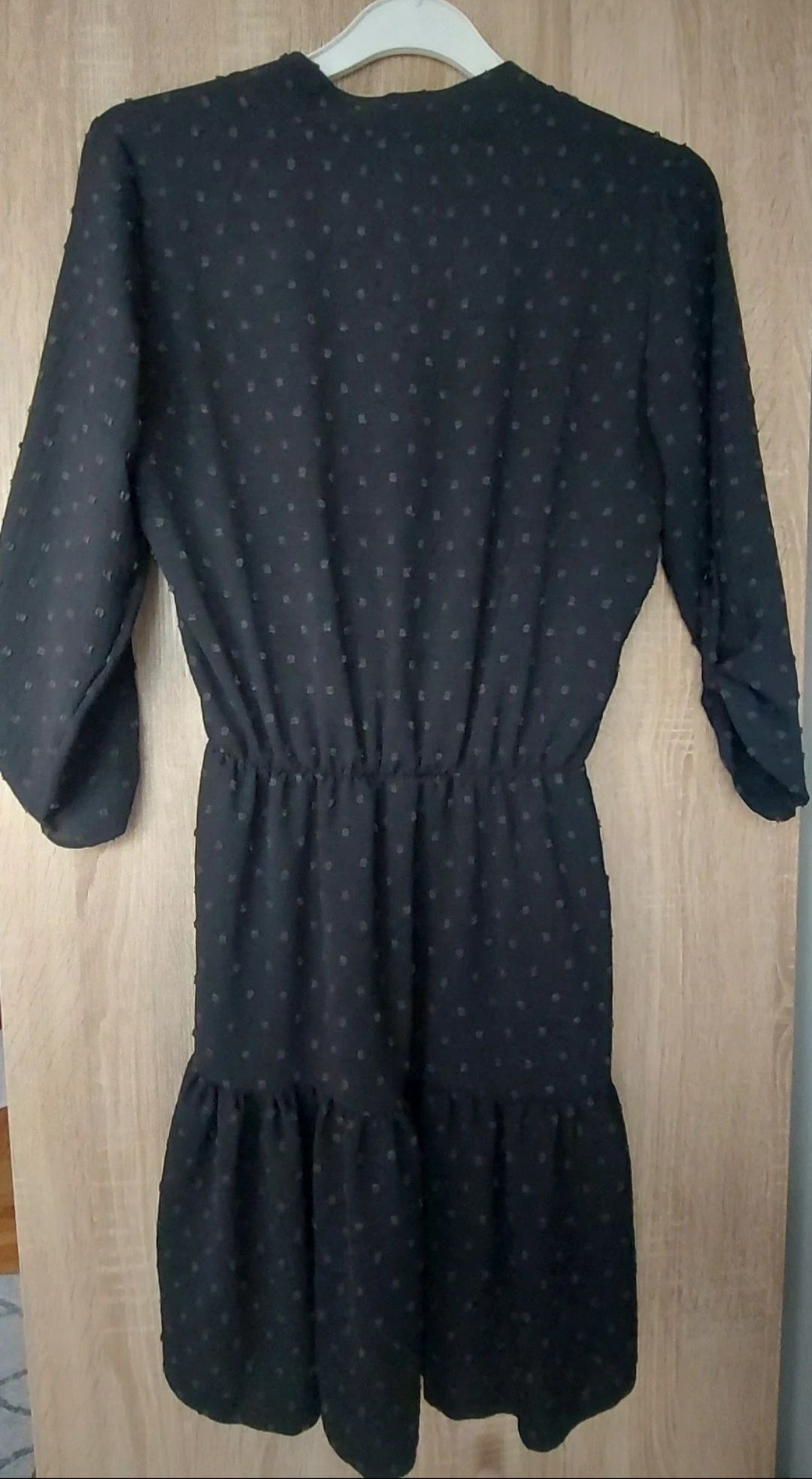 Sukienka czarna elegancka