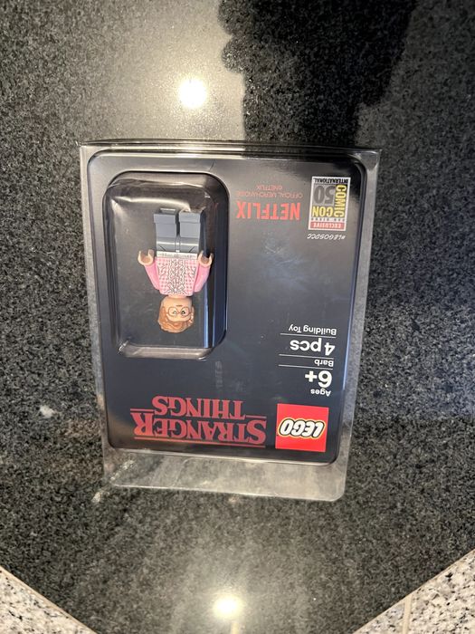 Lego mini figurka Barb Stranger Things