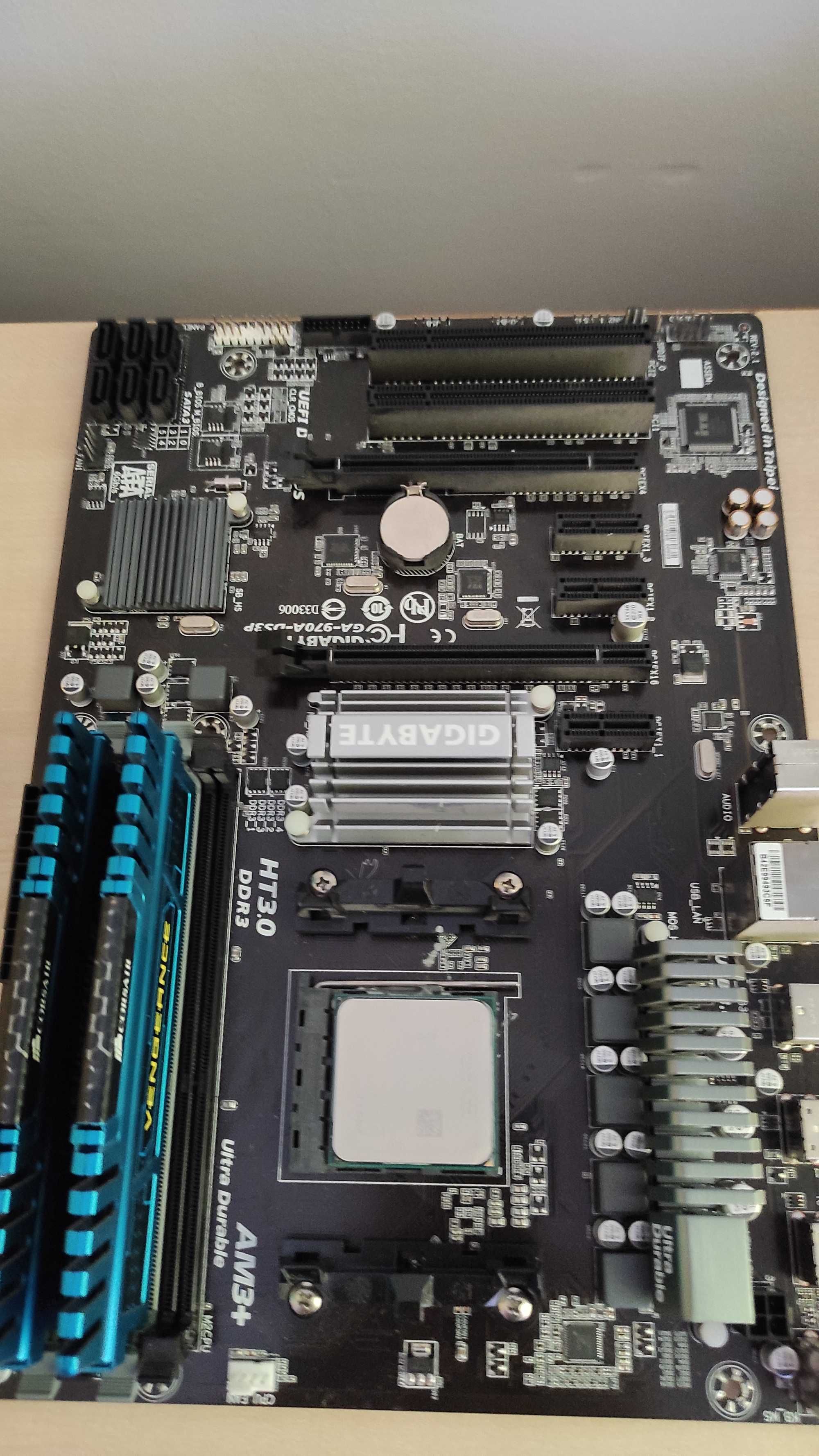 Płyta główna Gigabyte 970a ds3p plus procesor AMD FX8120 i ram Corsair