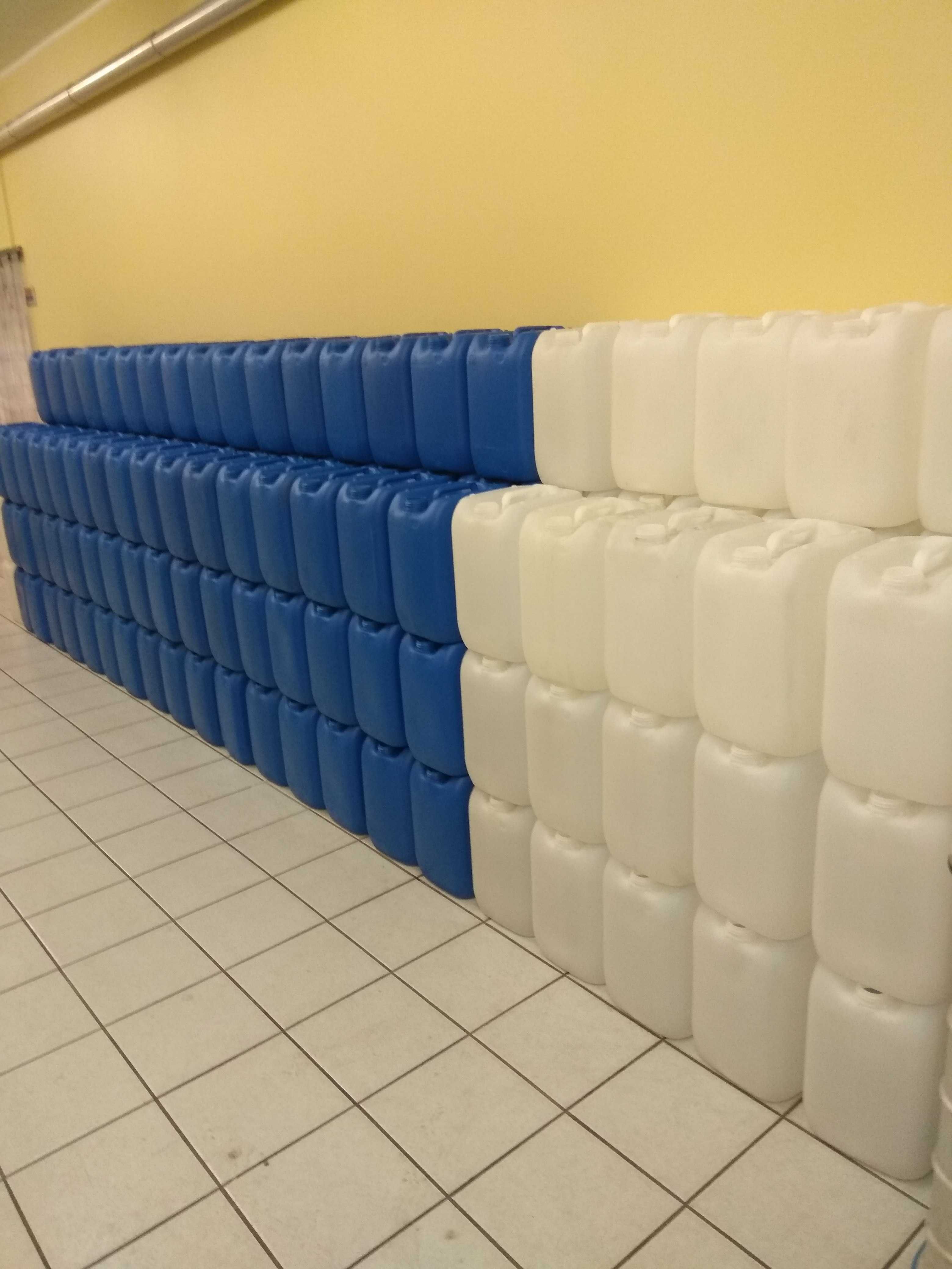 pojemniki plastikowe 20l