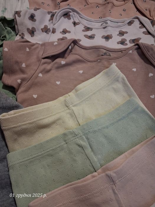 Ціна за все. Боді,штани,кофта,бодик Next, Carter's 9-12