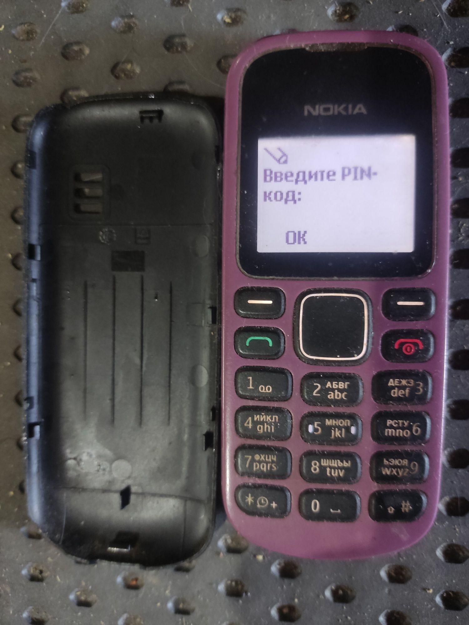 телефон Nokia кнопочний