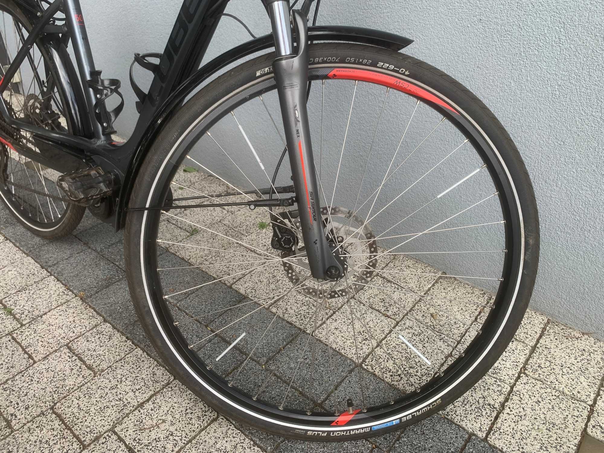 cube touring hybrid elektryczny rower trekkingowy bosch performance
