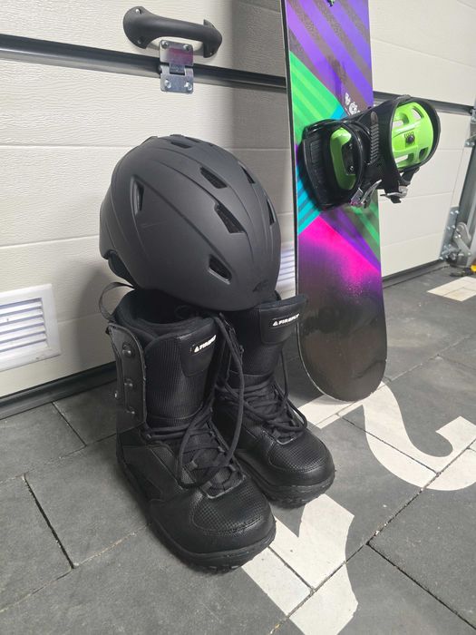 buty snowboard Firefly + kask 4F i google gratis