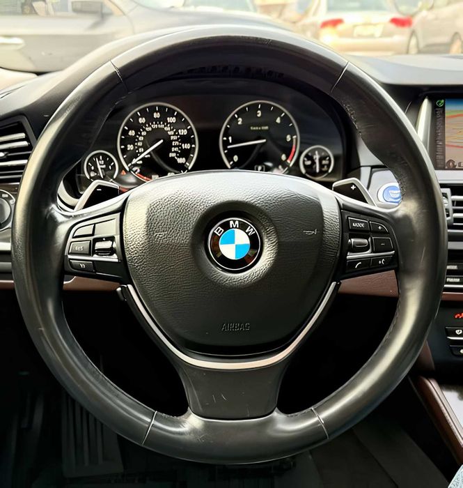 BMW 5 Series      2016