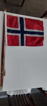 Flaga Norwegi na łódz