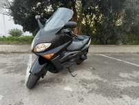 YAMAHA TMAX 500 .