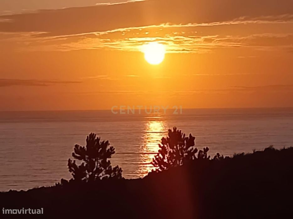 Moradia T2 com vista praia de Monte Clérigo | Aljezur