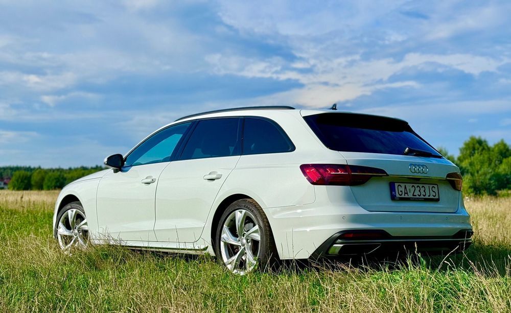 Audi A4 Avant Avant 2.0TDi, II właściciel, ACC, Hak, Virtual, Zadbany, Serwisowany