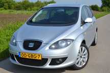 Seat Altea XL 1,6 MPI 102KM 2008 Klimatyzacja Alufelgi Parkometry Nowy Rozrzad