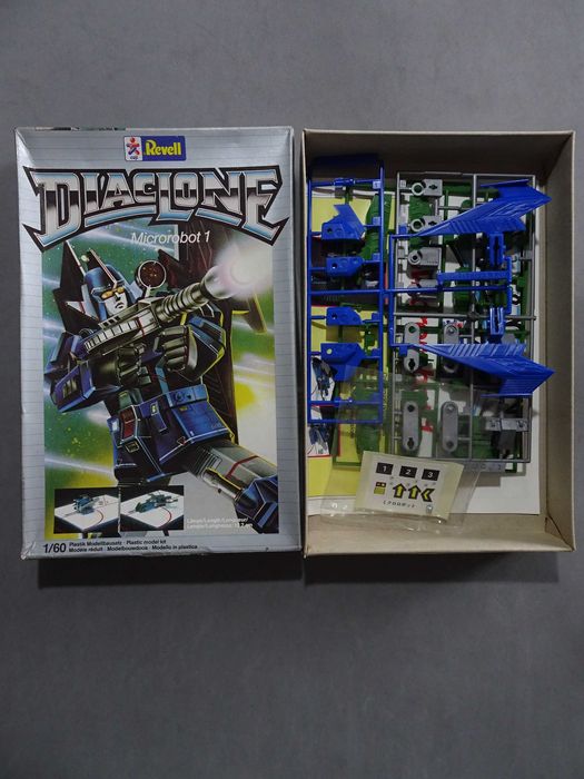 Kit Revell Diaclone Microrobot 1 1/60