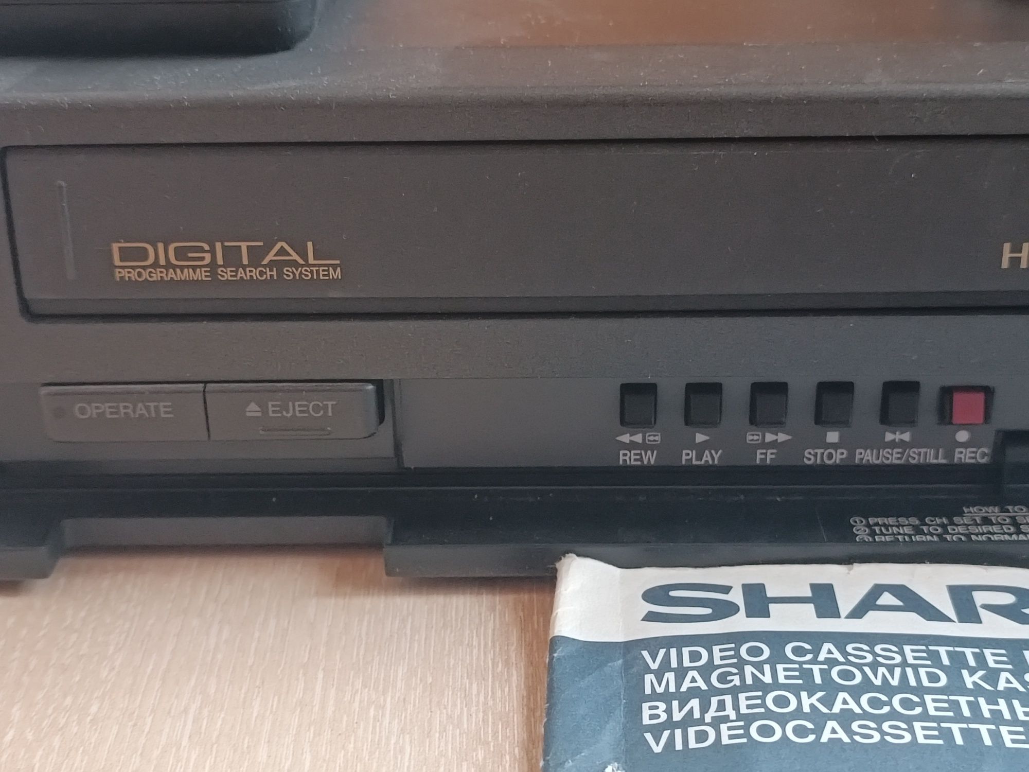 Видеомагнитофон sharp VC-A30B видеокассеты.