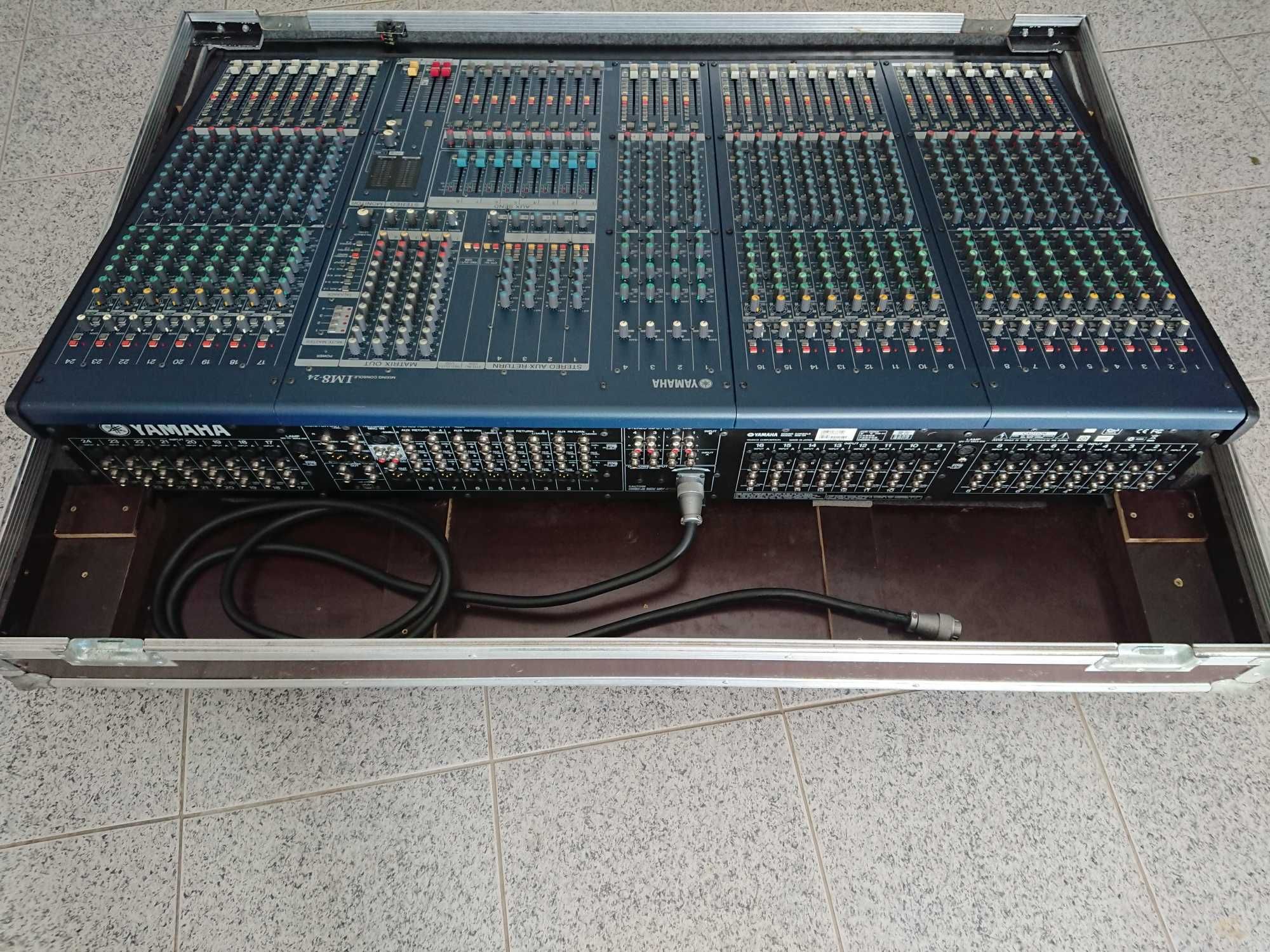 Mesa de som yamaha + case