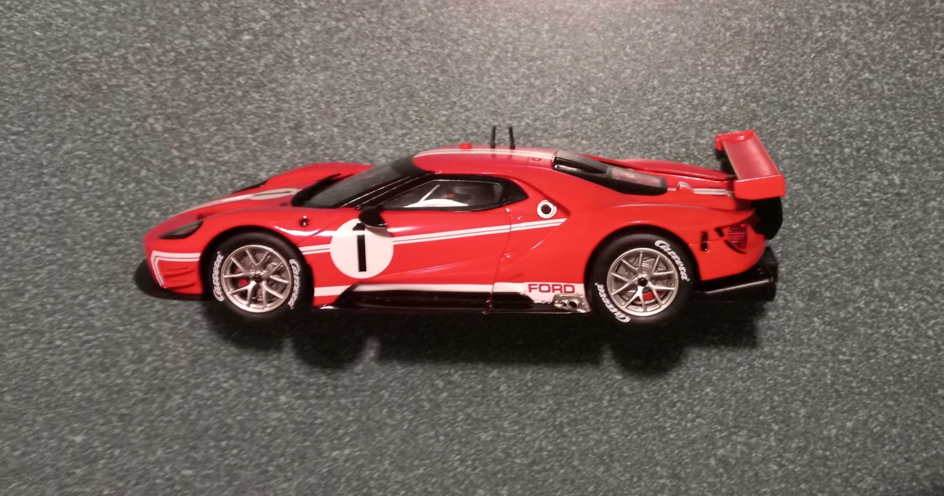 Ford GT Nr 1, auto na tor Carrera Evolution, skala 1:32, nie jeżdżone