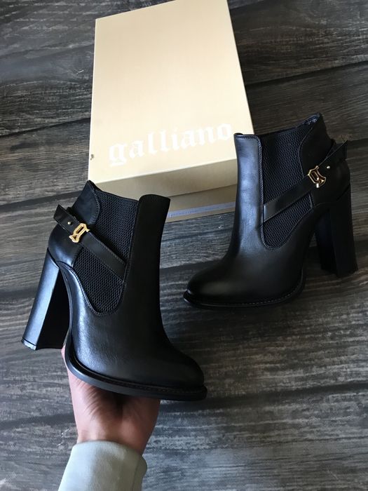 John Galliano жіночі шкіряні черевички