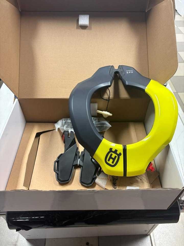 Ochraniacz karku Neckbrace Leat 3.5 GPX Junior NOWY