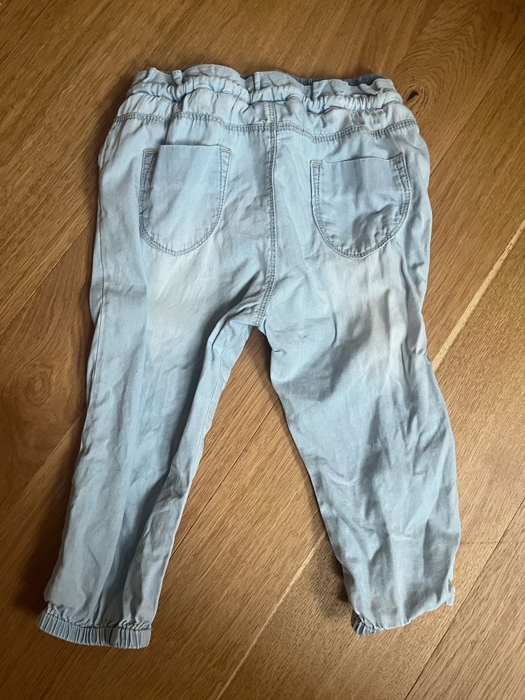 Miękkie cienkie jeansy Reserved 86