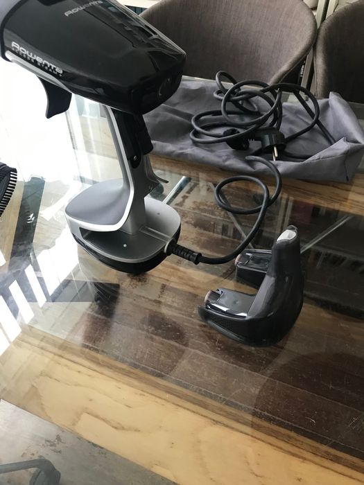 Ferro a vapor vertical Rowenta