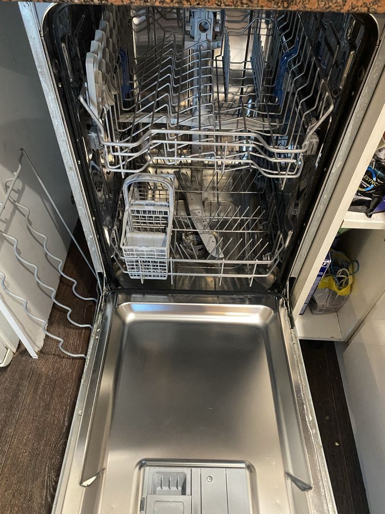 Встраиваемая посудомоечная машина Indesit DSIE 2B10 бу ид сост недорог