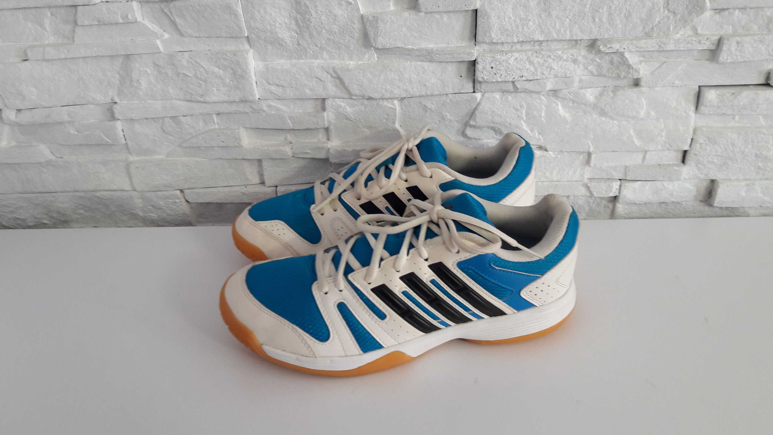 Buty ADIDAS roz.40 wkł.2,5,5 cm.