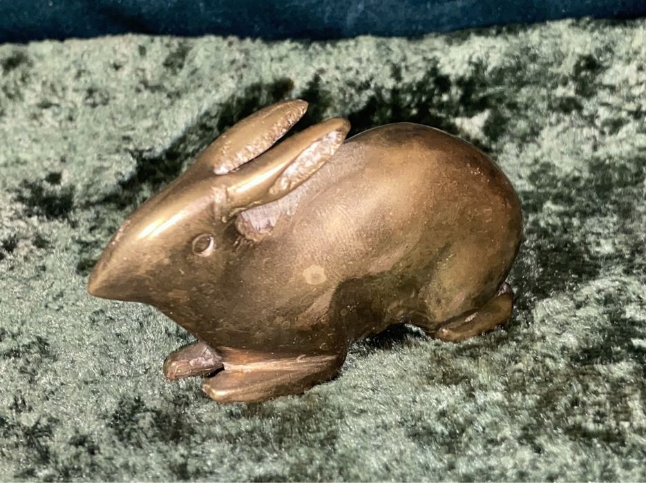 Figurka królik recznie wykonany z mosiądzu vintage