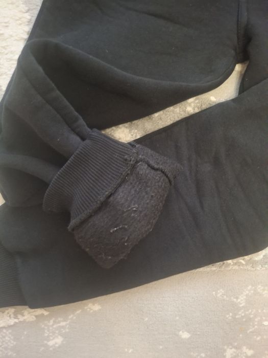 Утеплений спортивний костюм для хлопчика.