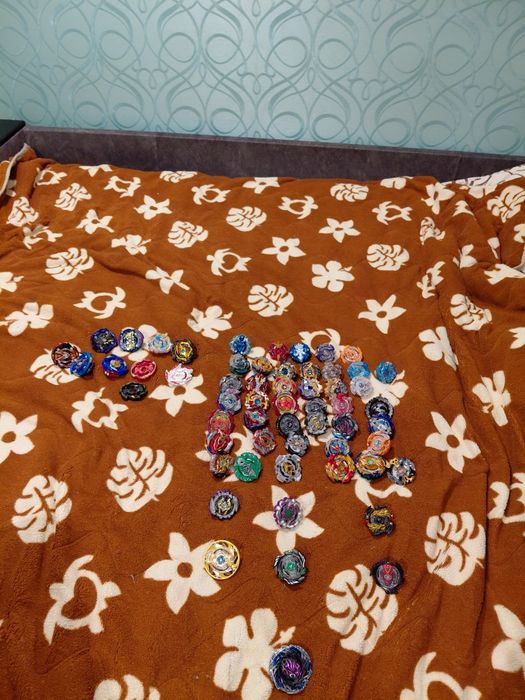 Продам волчки Beyblade