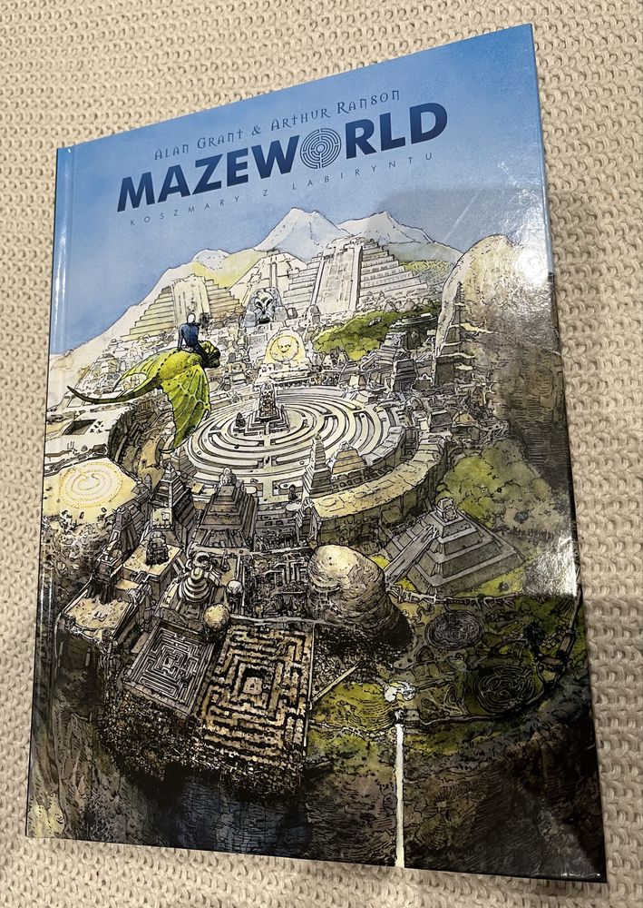 Mazeworld Studio Lain