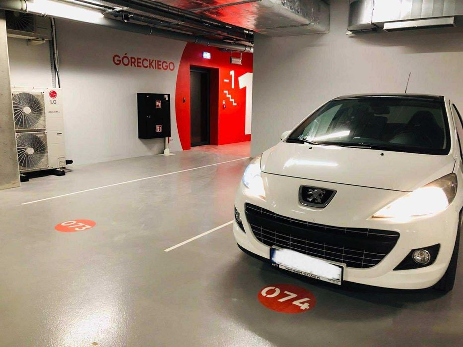 Miejsce parkingowe centrum katowic pierwsza dzielnica góreckiego