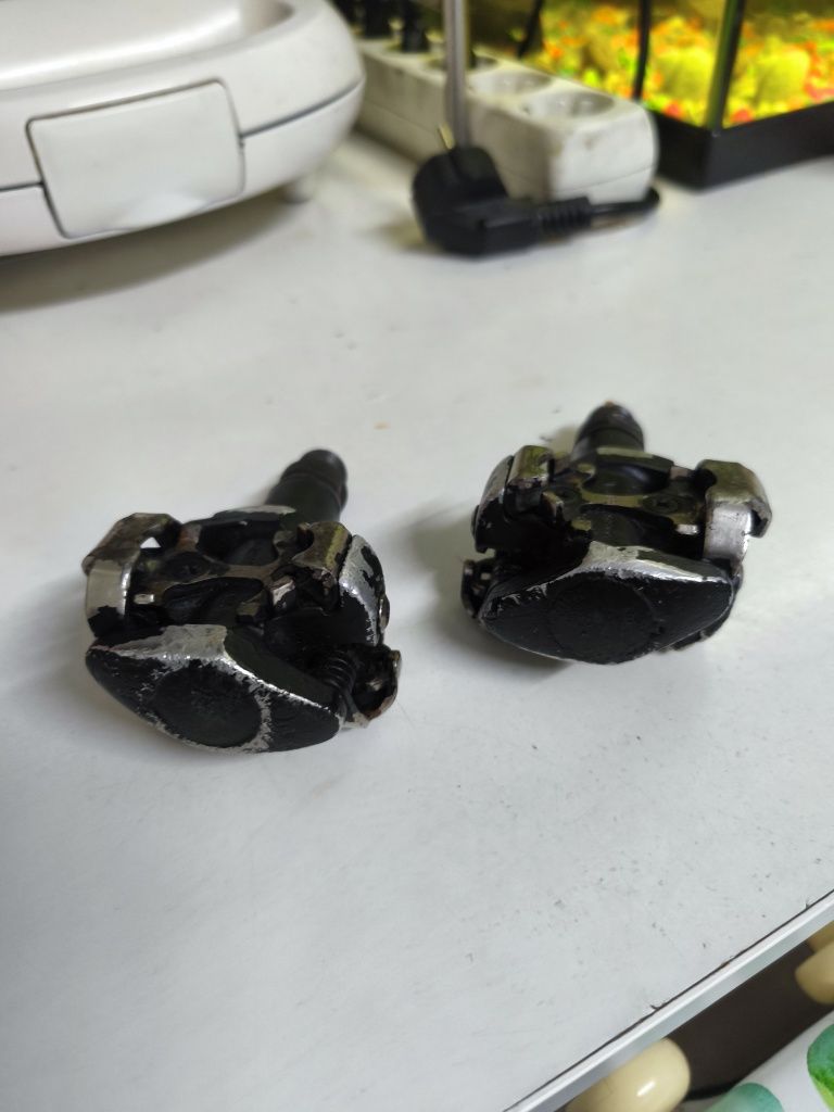 Pedais encaixe Shimano BTT e sapatos BTT tribian n42