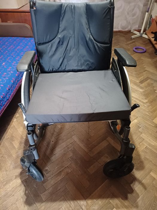 Инвалидная коляска б/у