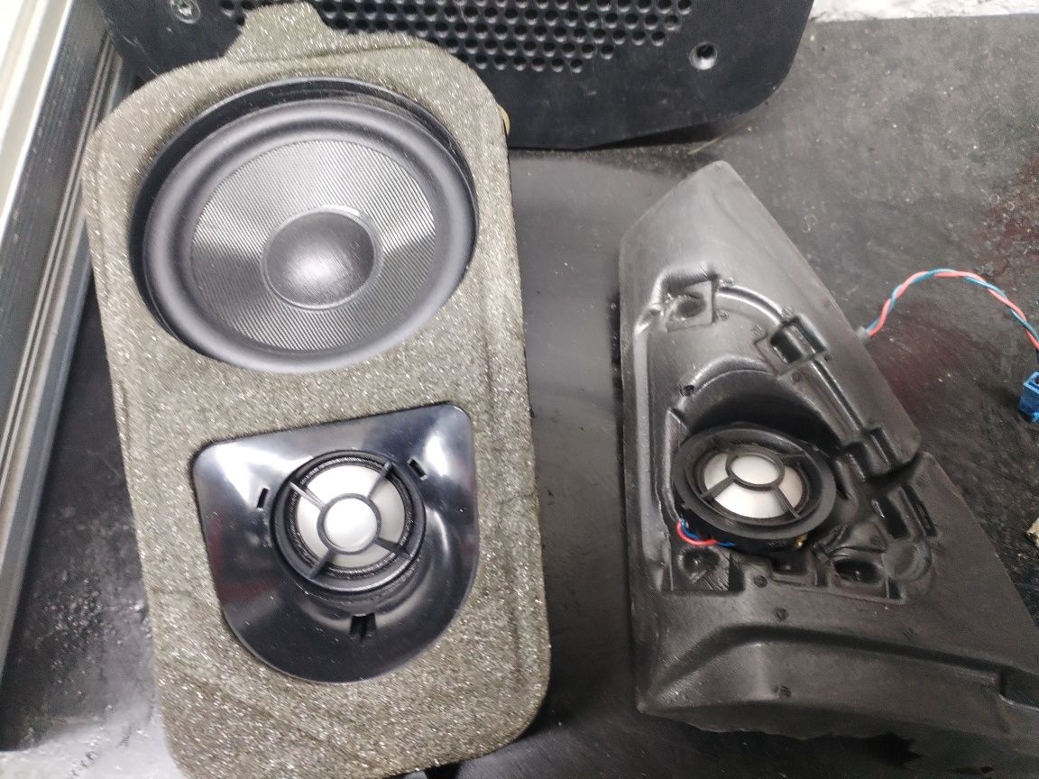 Głośniki wzmacniacz Logic 7 BMW X5 E70