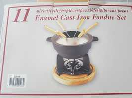 Geist żeliwny kociołek do fondue z akcesoriami