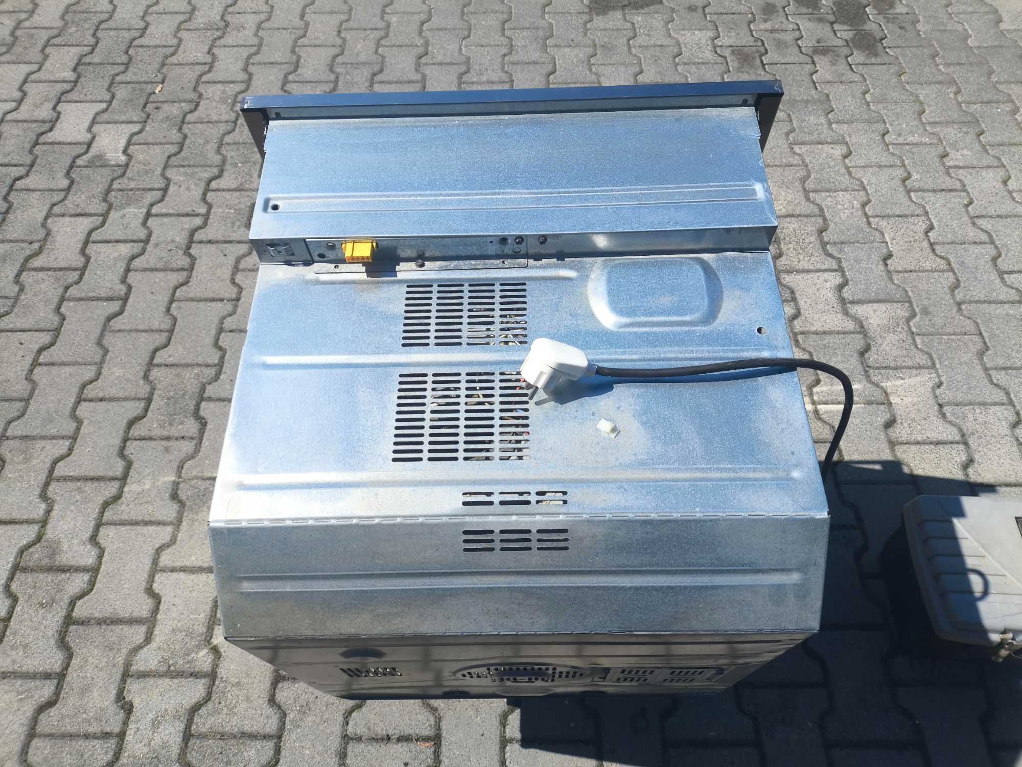 Piekarnik marki Whirlpoo