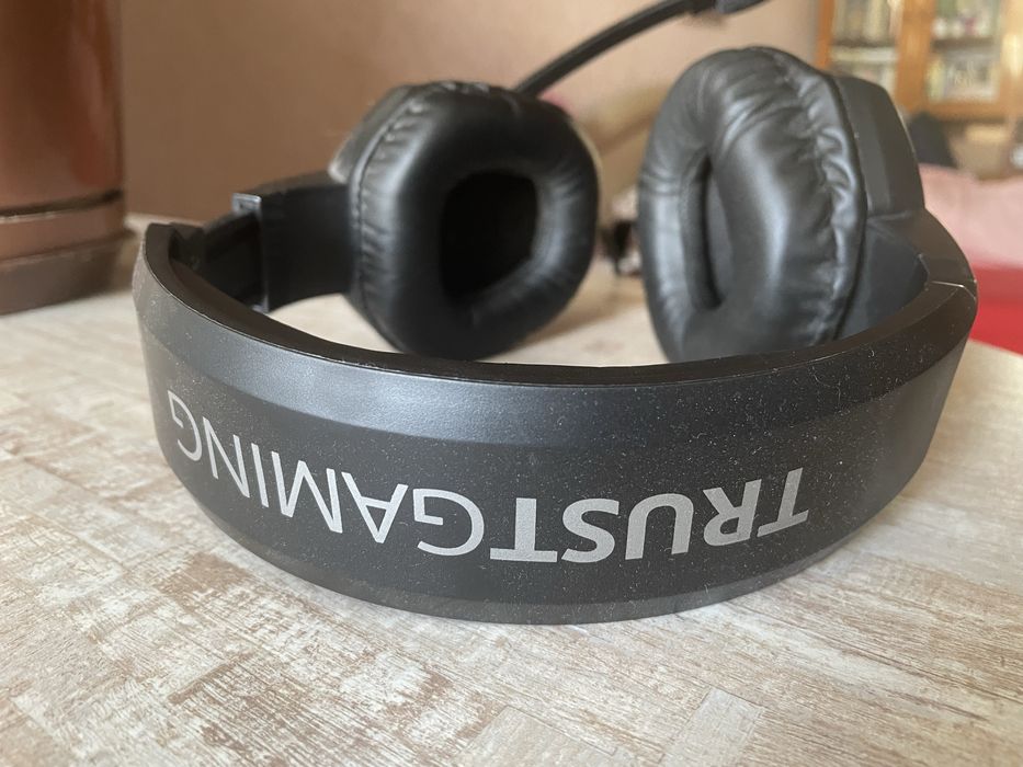 Навушники Trust геймерські