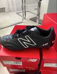 Nowe korki New Balance MS43FBK2 buty piłkarskie rozmiar 43
