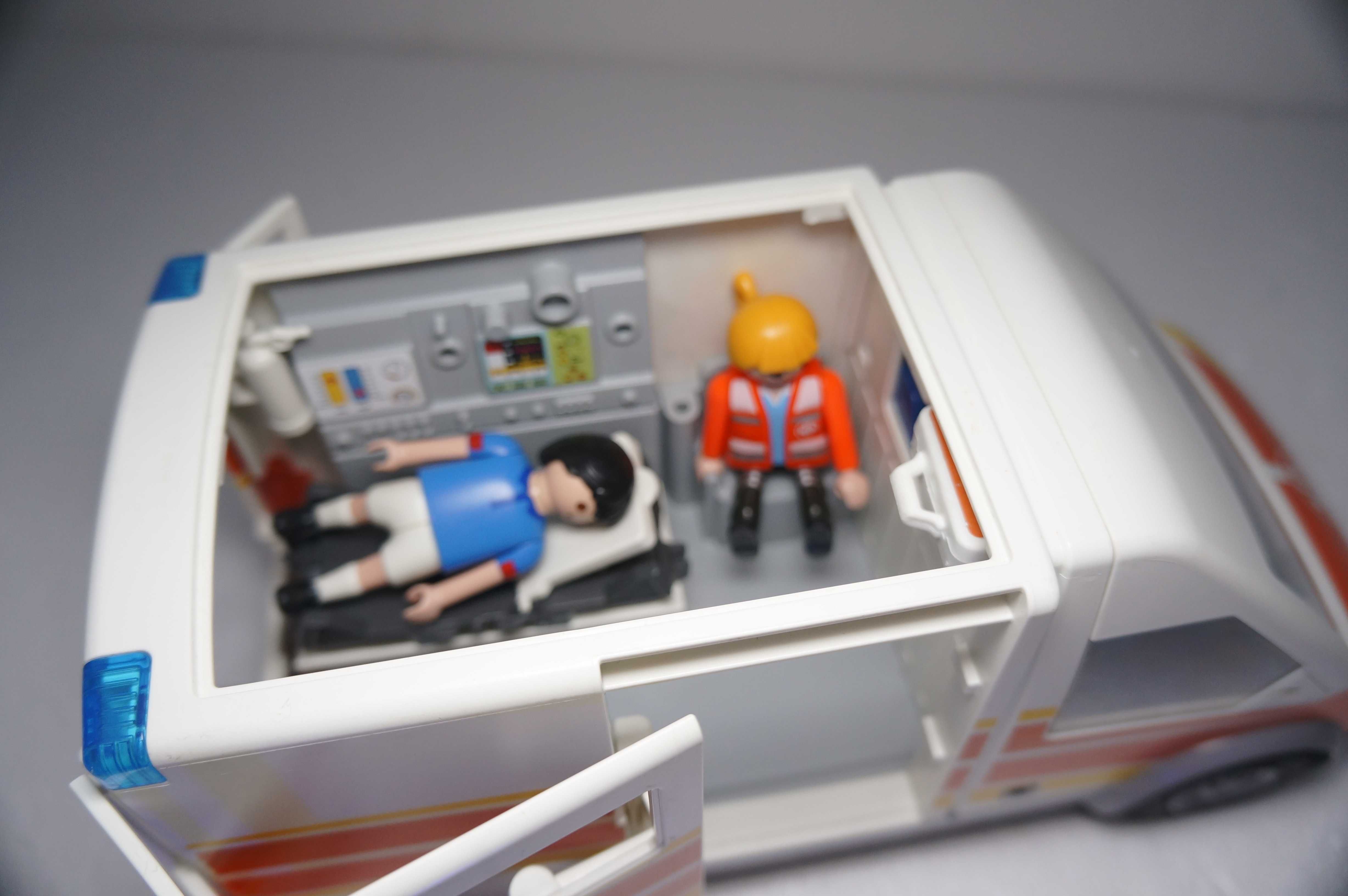 Playmobil 505 Pogotowie Karetka Ambulans Medyk Światło i Dźwięki