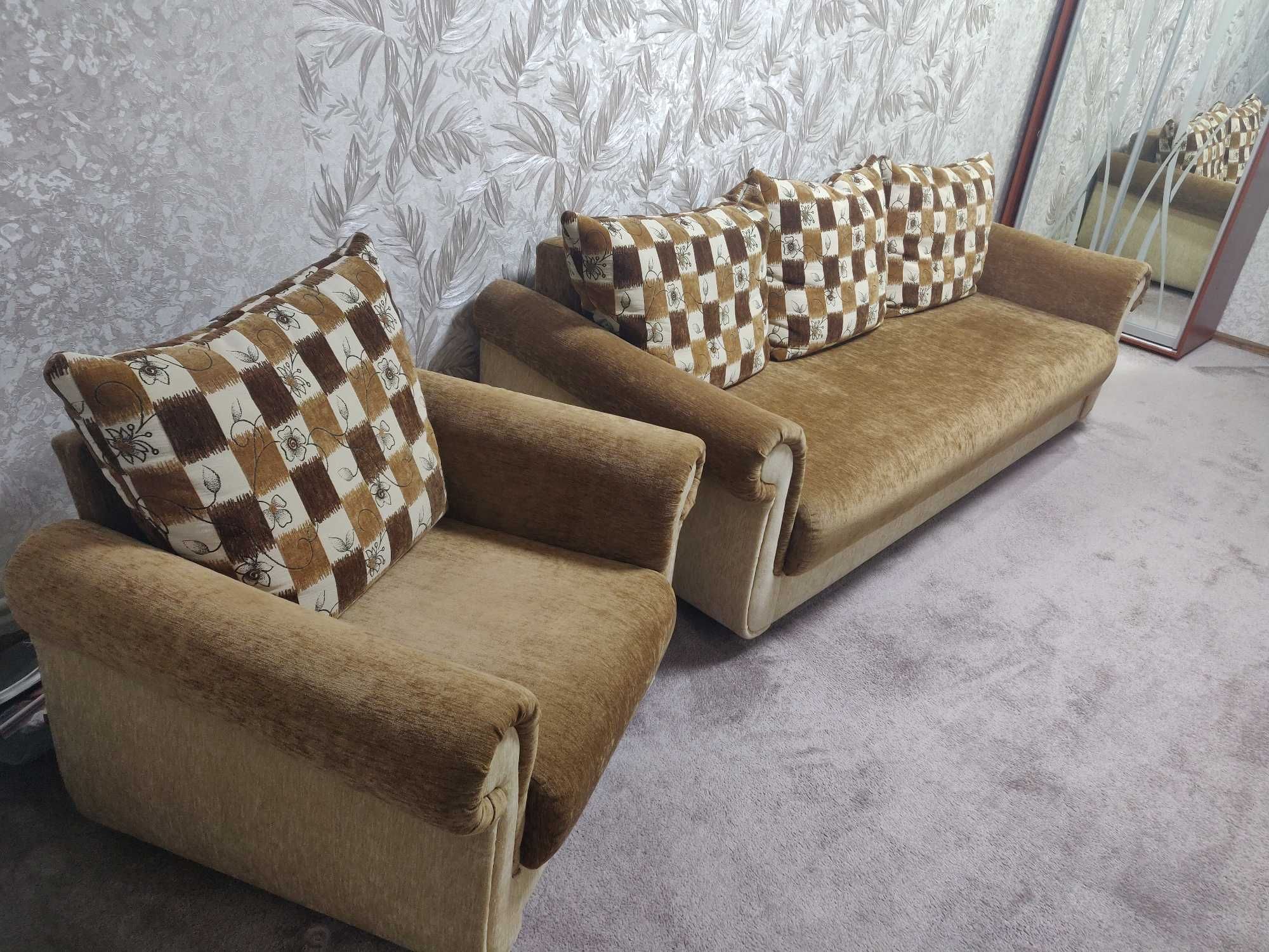 Продам Диван и кресло Идеальное состояние