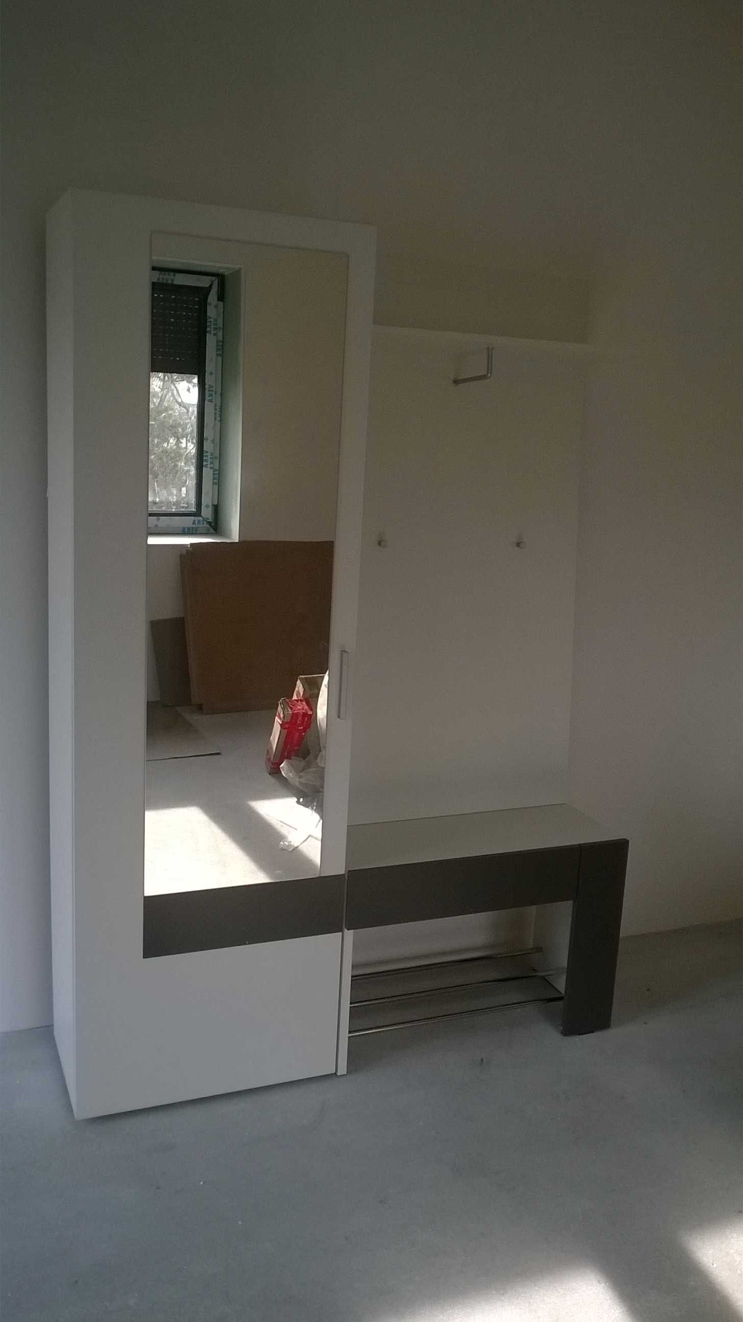 Szafka na buty wieszaki lustro Nowa garderoba Biała