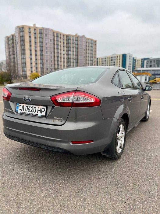 Продам Ford Mondeo 2012 1.6 бензин,механіка офіційний 155 тис пробіг