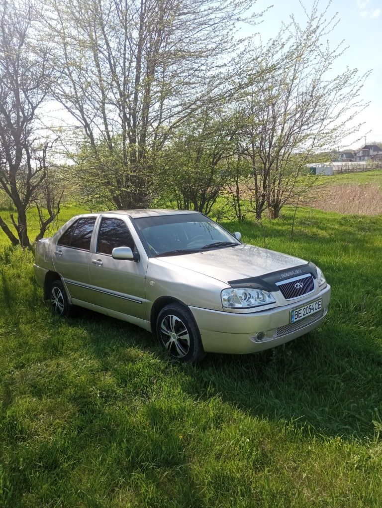 Продам чудовий автомобіль! На повному ходу!