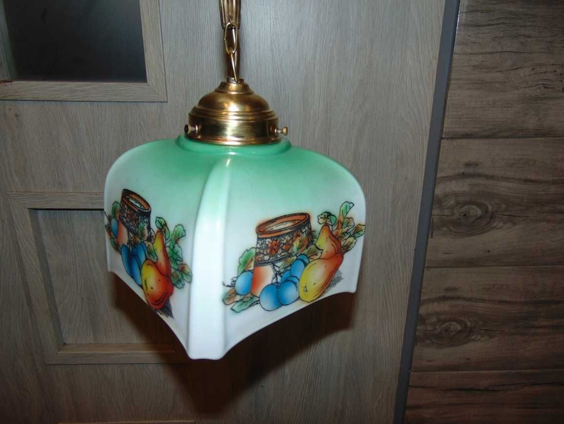 Secesyjna lampa,zwis mosiężny na łuskach wys.61 cm.