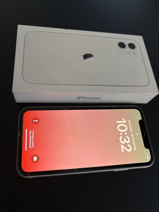 Iphone 11 biały 64GB